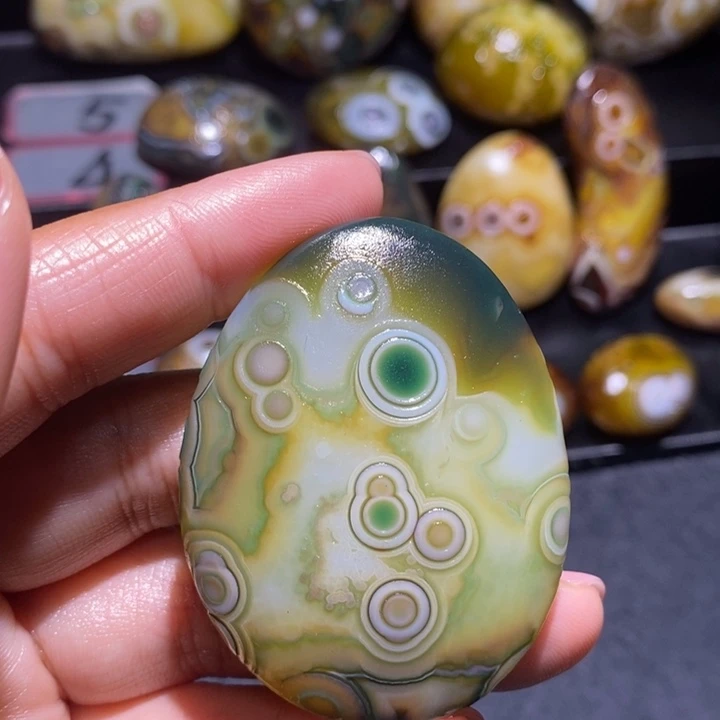 玛瑙/玉髓未镶嵌珠宝奇石7