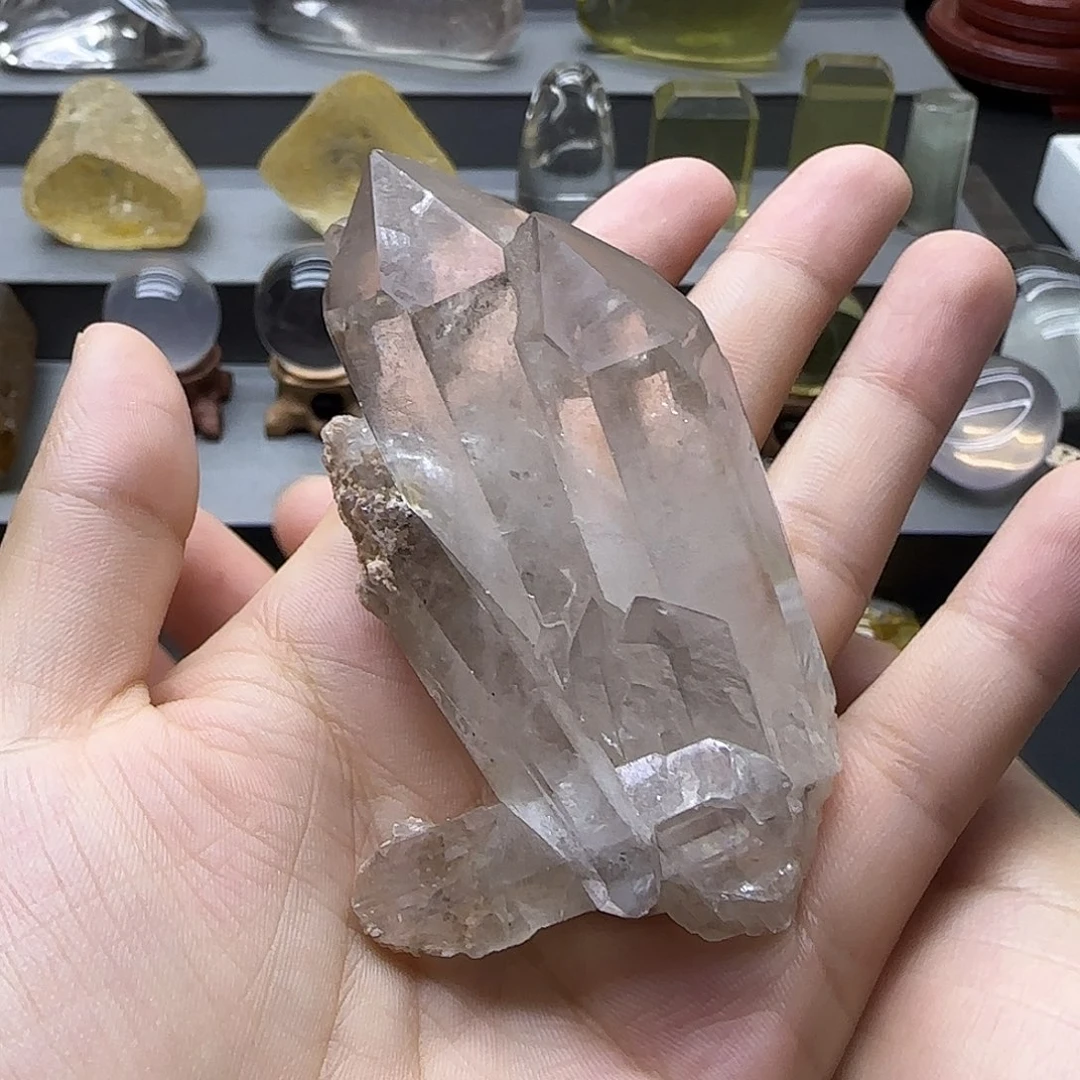 水晶天然摆件未镶嵌氧*物