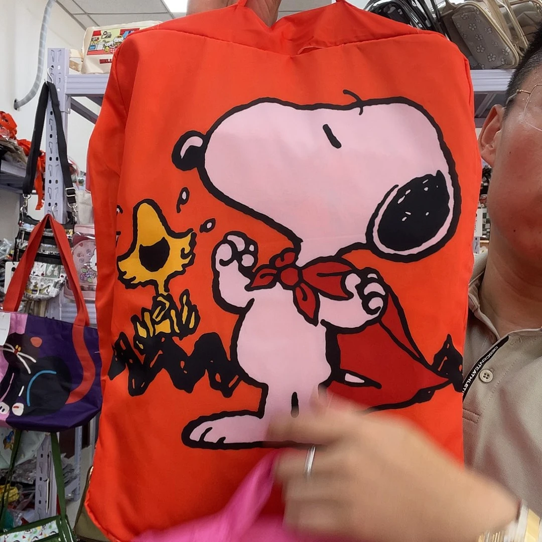 PU化妆包等各种产品的