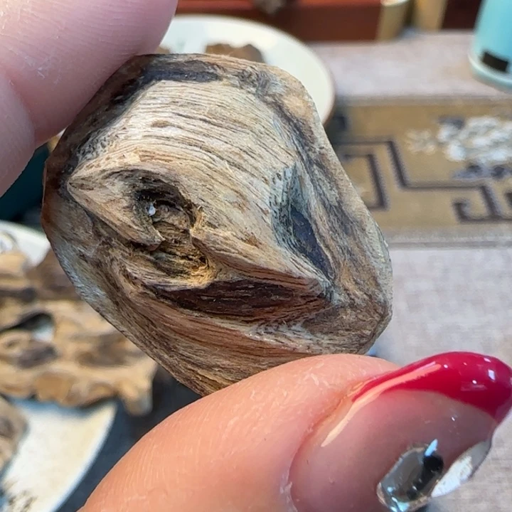 沉香摆件惠东虎斑棋1.38克