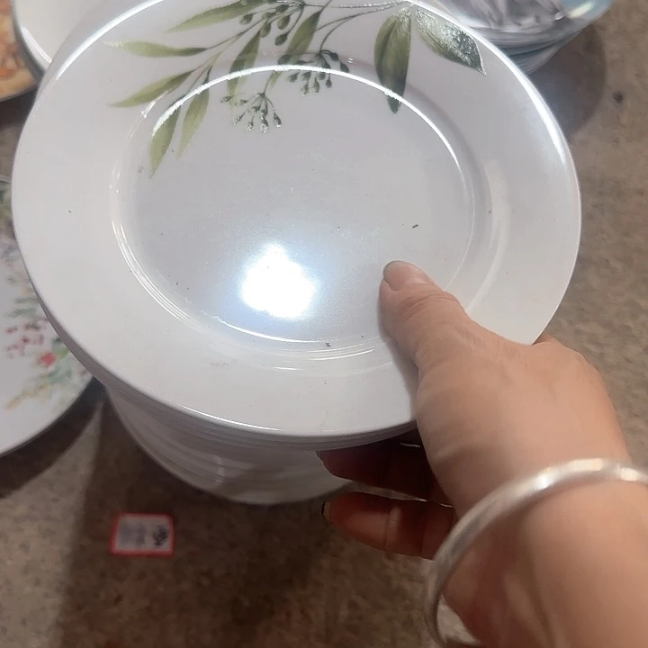 搪瓷微瑕疵4只7. 5寸平盘