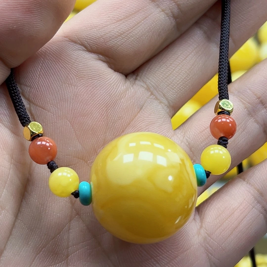 蜜蜡未镶嵌珠宝奇石