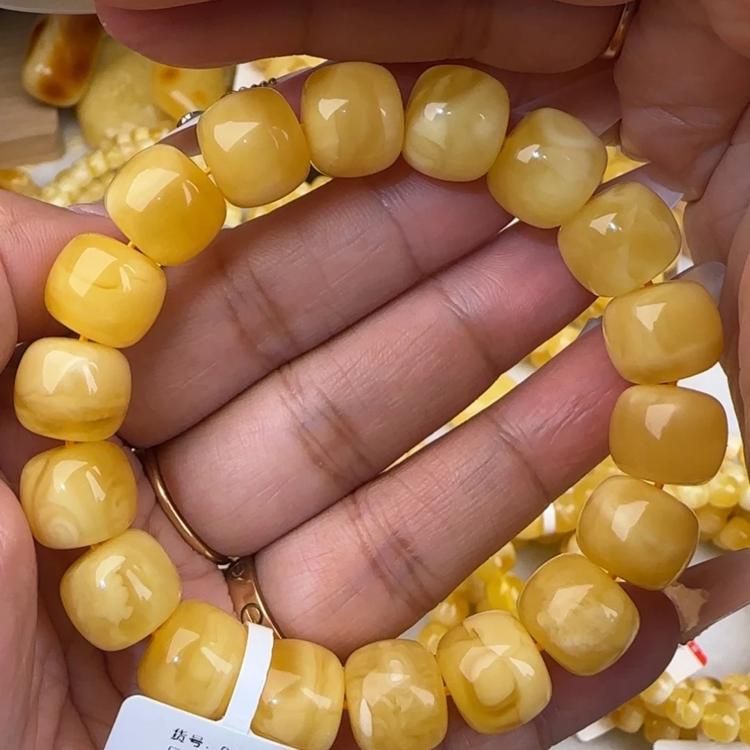 蜜蜡未镶嵌手链黄白花老型手串