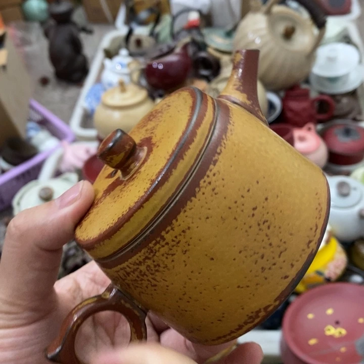 陶瓷艺术品及陶瓷壶