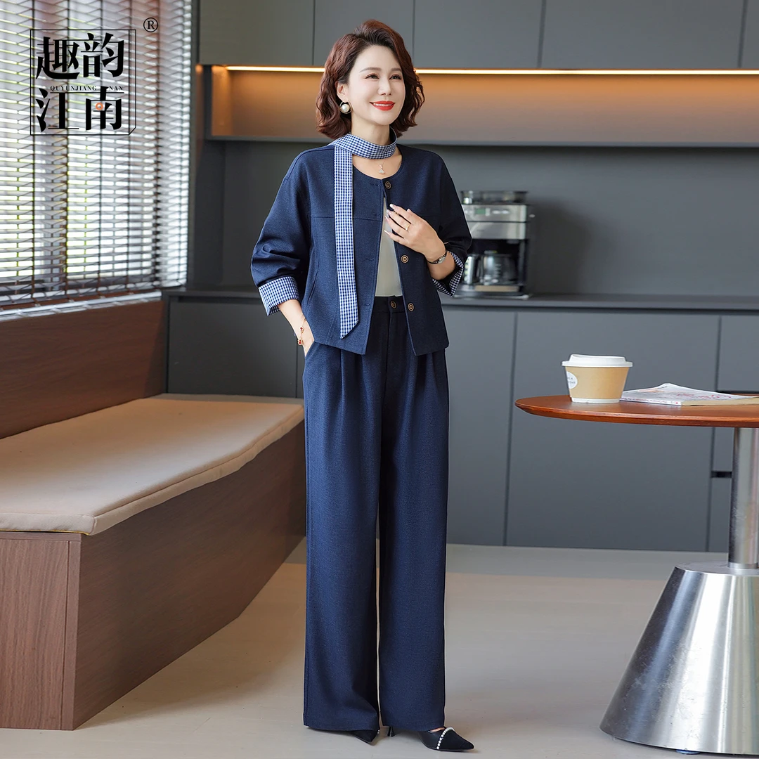 趣韵江南妈妈装秋装休闲薄款圆领围巾短外套中老年女时尚套装