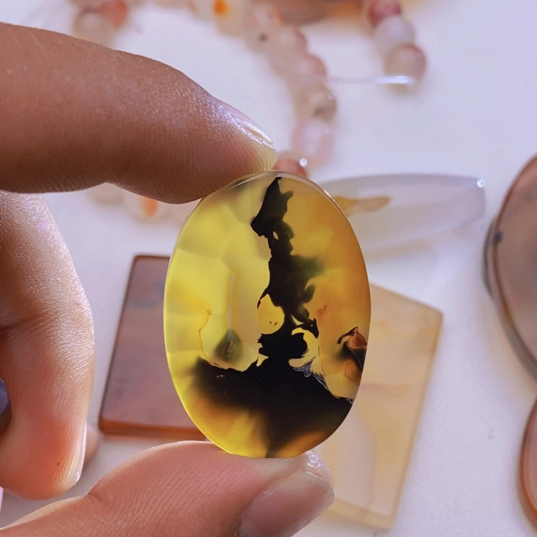 动***蛇玛瑙/玉髓吊坠(不含链)未镶嵌微瑕