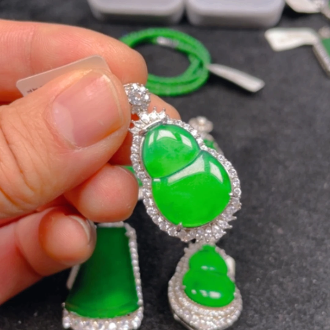 【闪购商品】翡翠颈饰银S925镶嵌吊坠