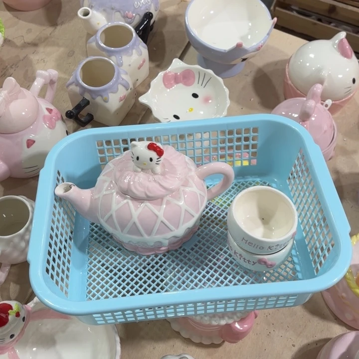 紫砂在干嘛呀亲爱呢