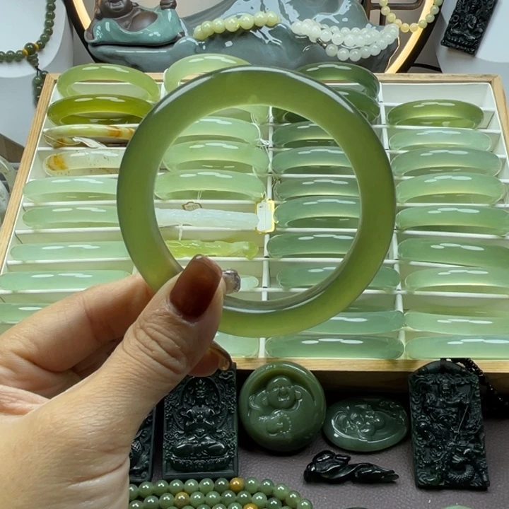 幸***生岫玉未镶嵌手镯岫玉