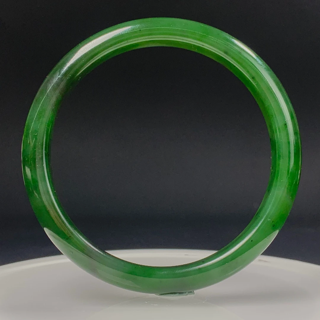 F173珠宝玉石精选和田玉手镯