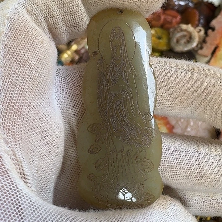 和田玉未镶嵌挂件