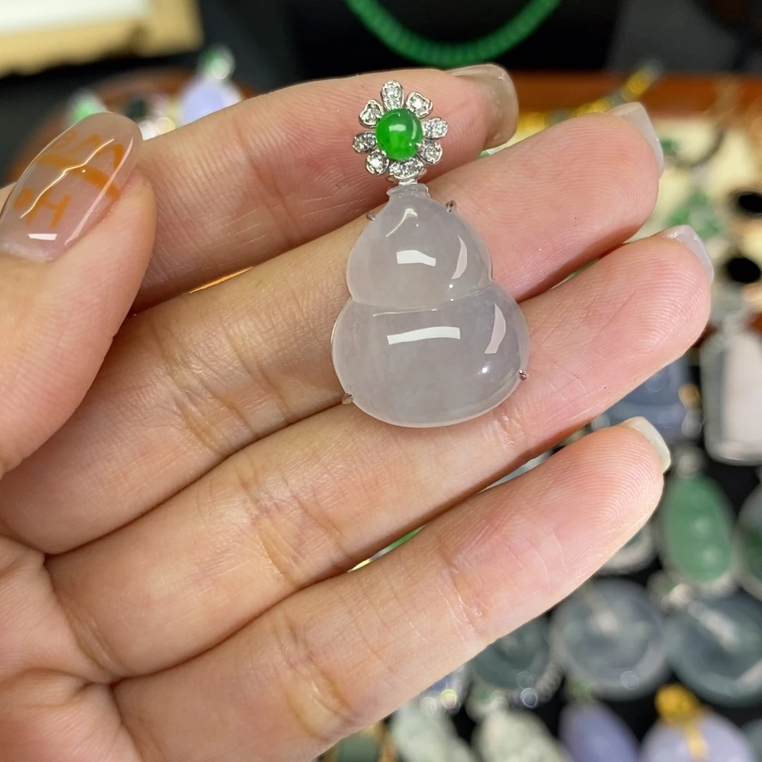 翡翠18K金镶嵌颈饰A货翡翠