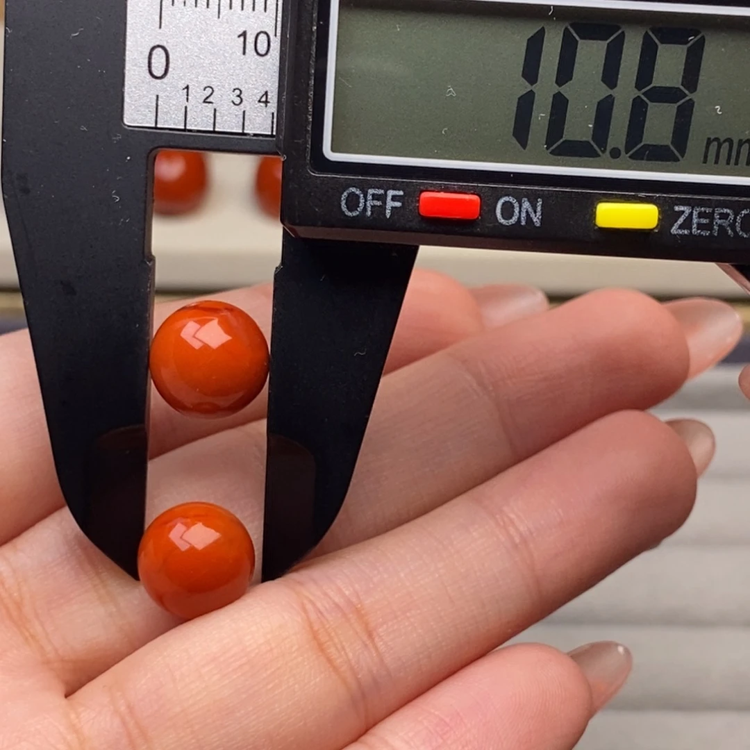 小***月南红玛瑙未镶嵌配饰纹裂微瑕