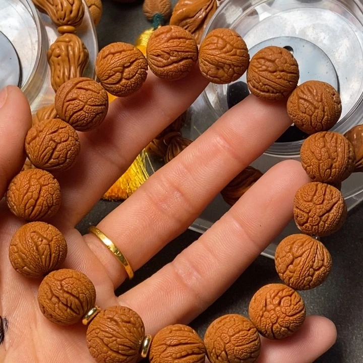 吊坠桃核陕西秦岭山桃核