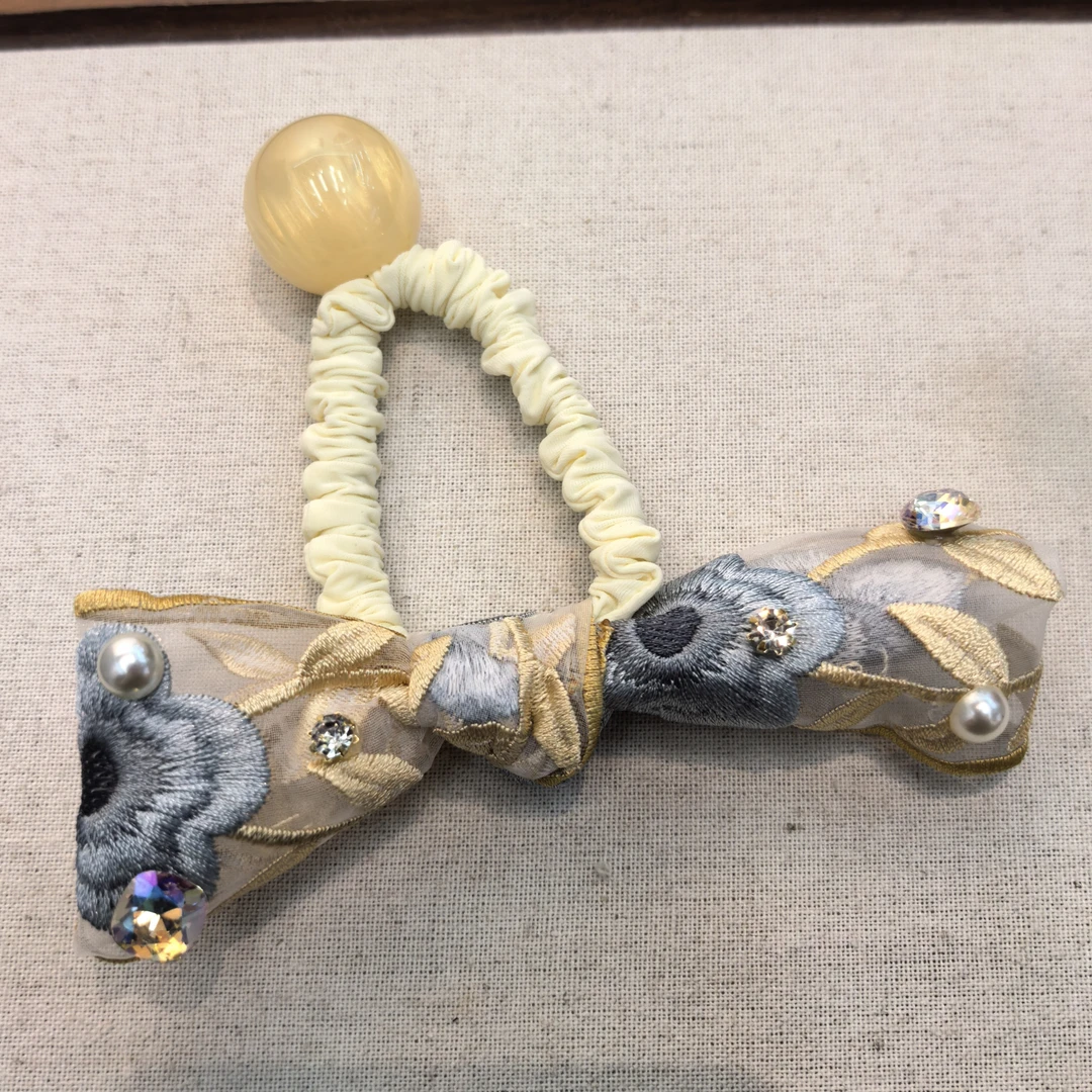 D547蓝色刺绣蝴蝶结闪闪单珠发绳