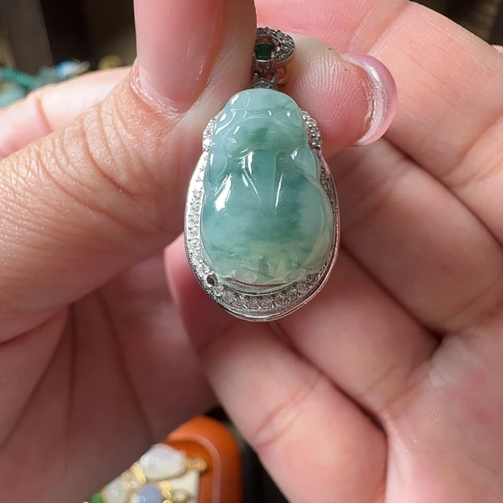 翡翠未镶嵌手镯240