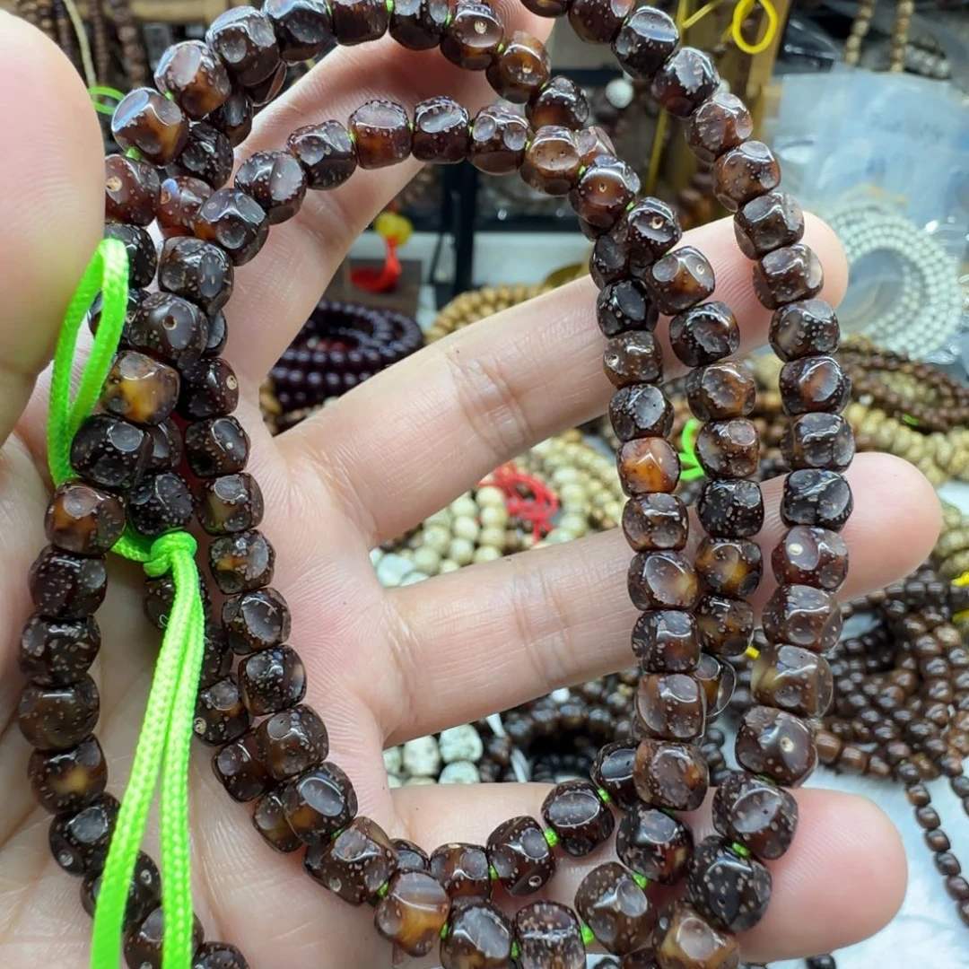 吊坠星月菩提玉化无相7*6