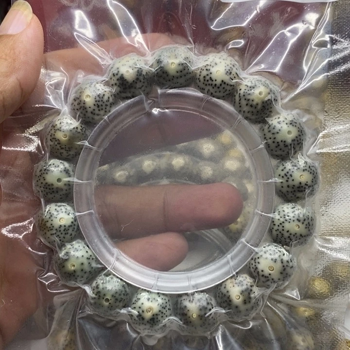 桂***勇星月菩提手串14小细星
