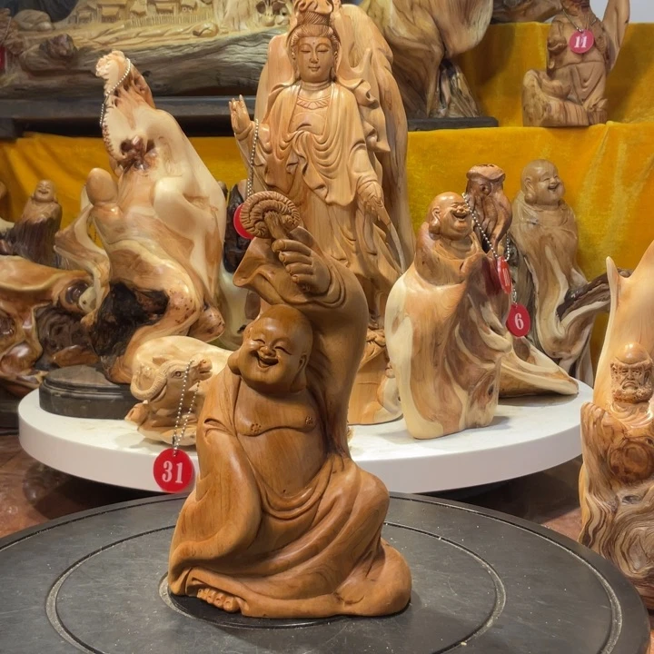 柏木（崖柏）我**良崖柏  弥勒