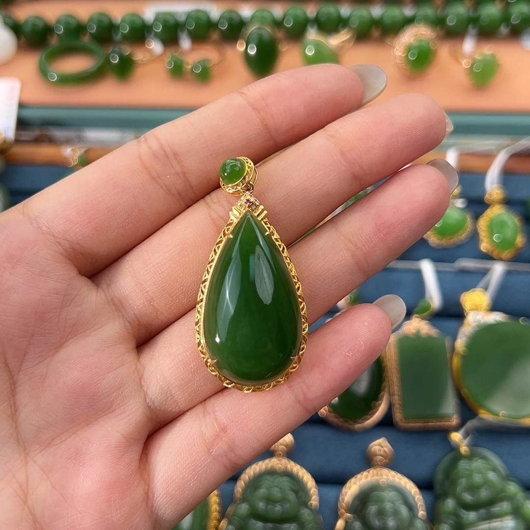 和田玉（碧玉）18K金镶嵌吊坠(不含链)水滴30mm