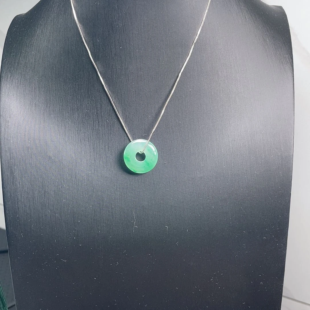 石英质玉吊坠未镶嵌