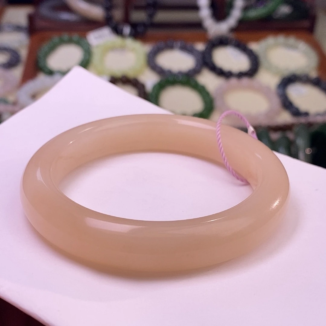 颈饰未镶嵌和田玉56毕业级浓藕粉脂膏级红粉老矿料手镯