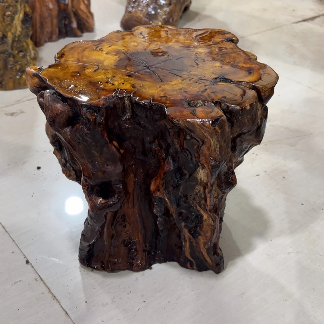 伸***月龙纹鸡心枣木手工艺品