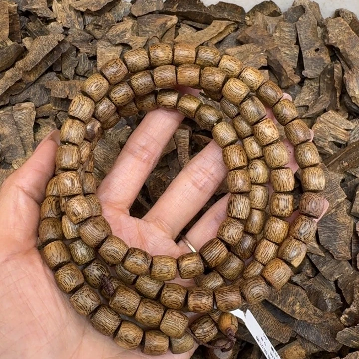 沉香手串快**旅白棋沉浮一条