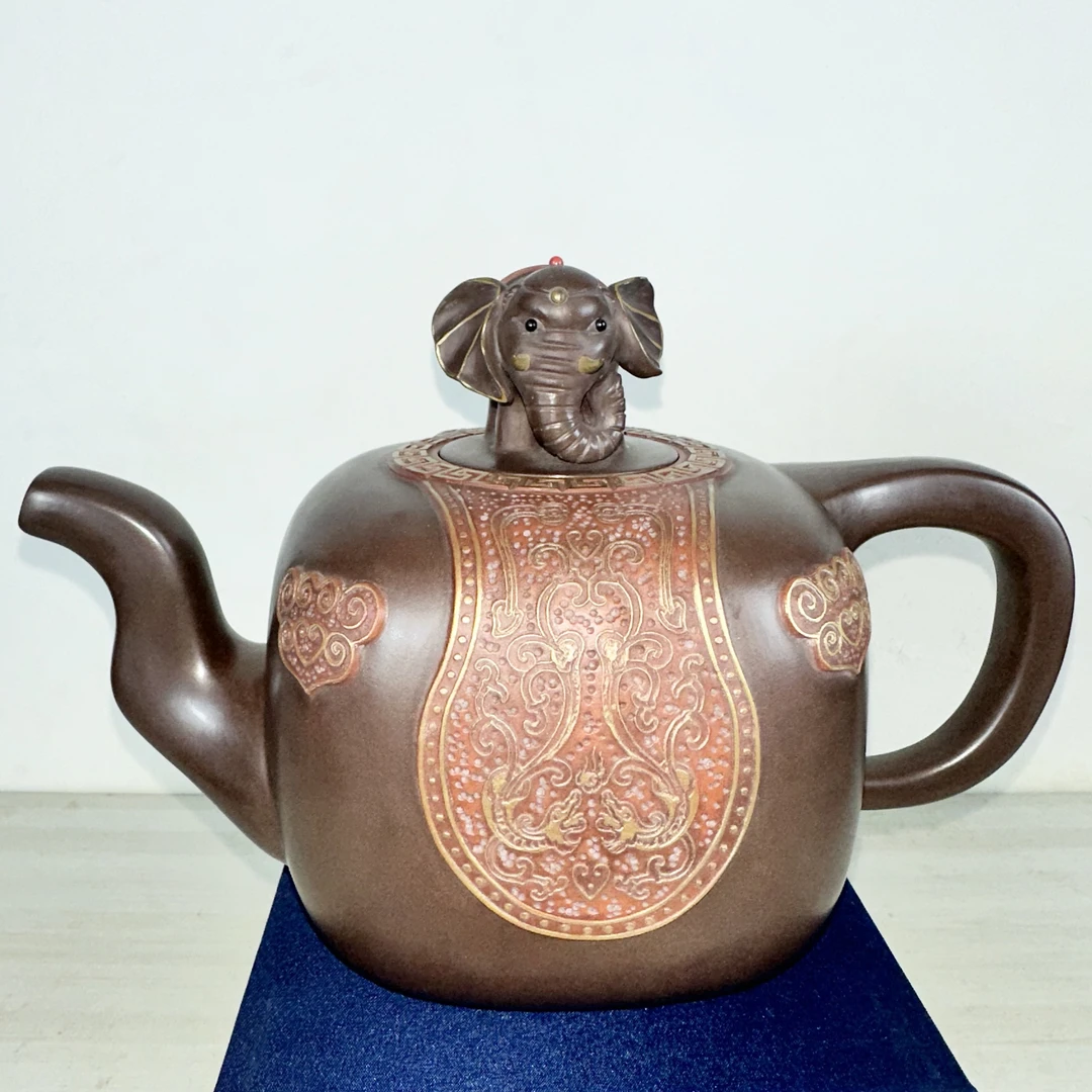 回流手工吉象紫砂壶1600c长27厘米宽14厘米高16厘米紫泥16孔出水