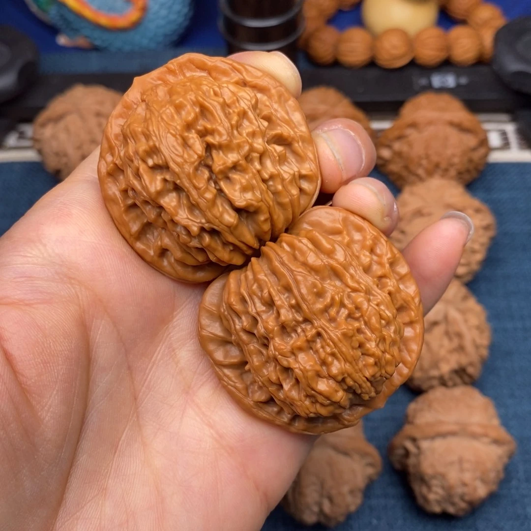 文玩核桃把件42全品平谷楼