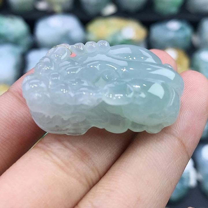 翡翠未镶嵌颈饰天然缅甸翡翠