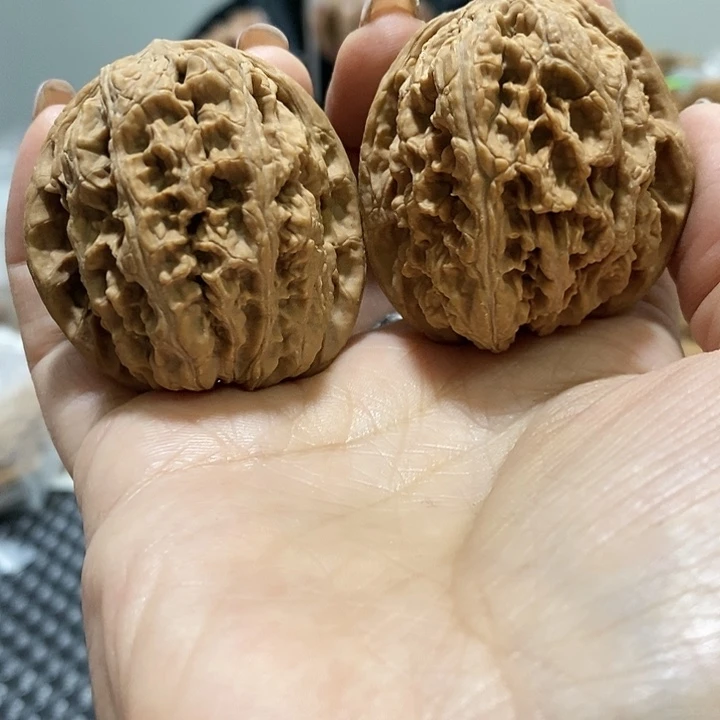 文玩核桃吊坠43mm大将军