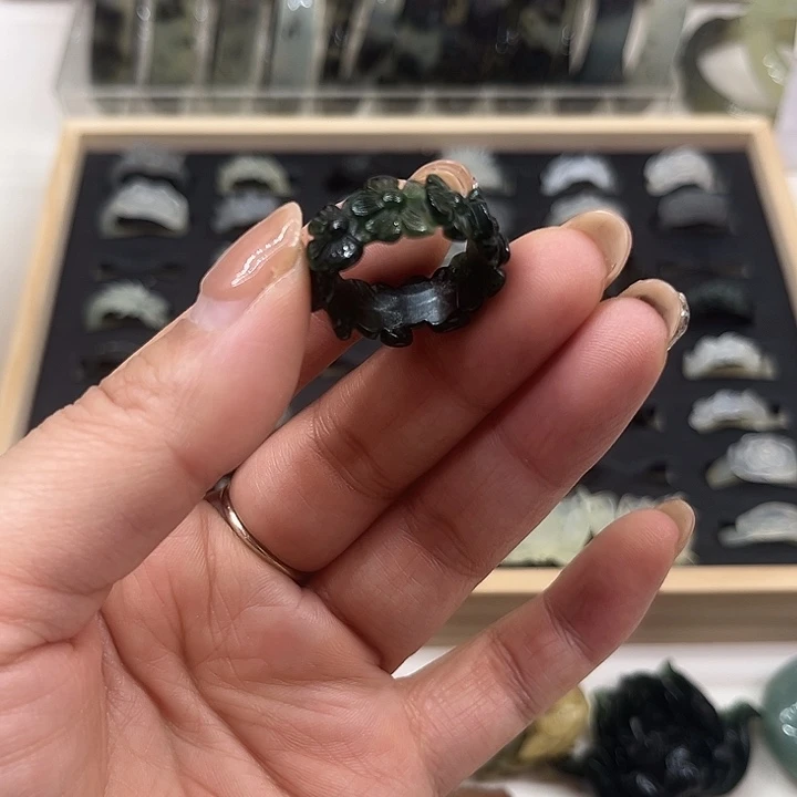 蘑***人蛇纹石玉合金戒指