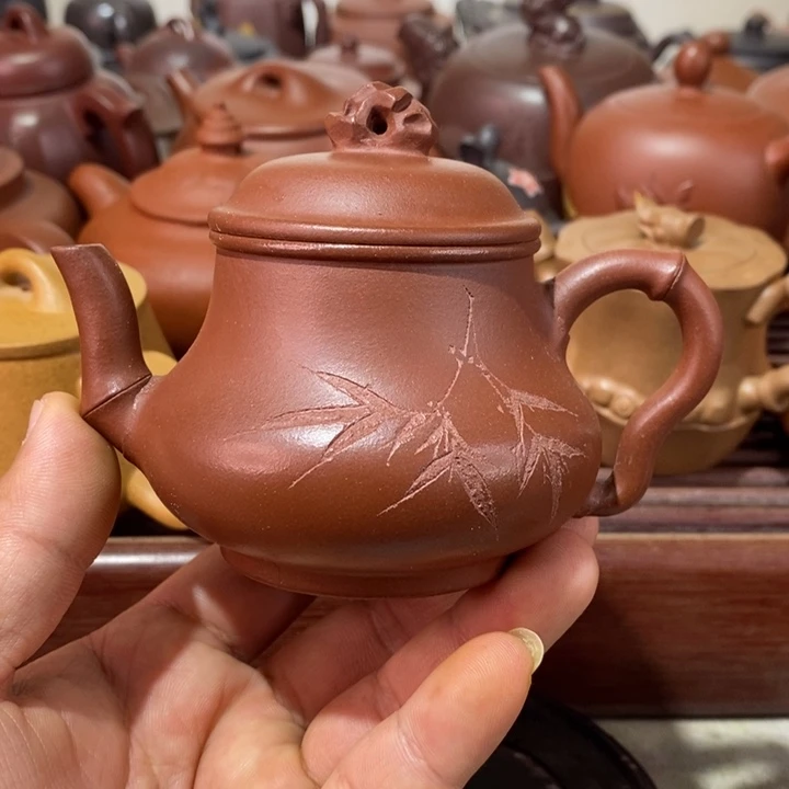 紫砂茶壶江****泉精工制作