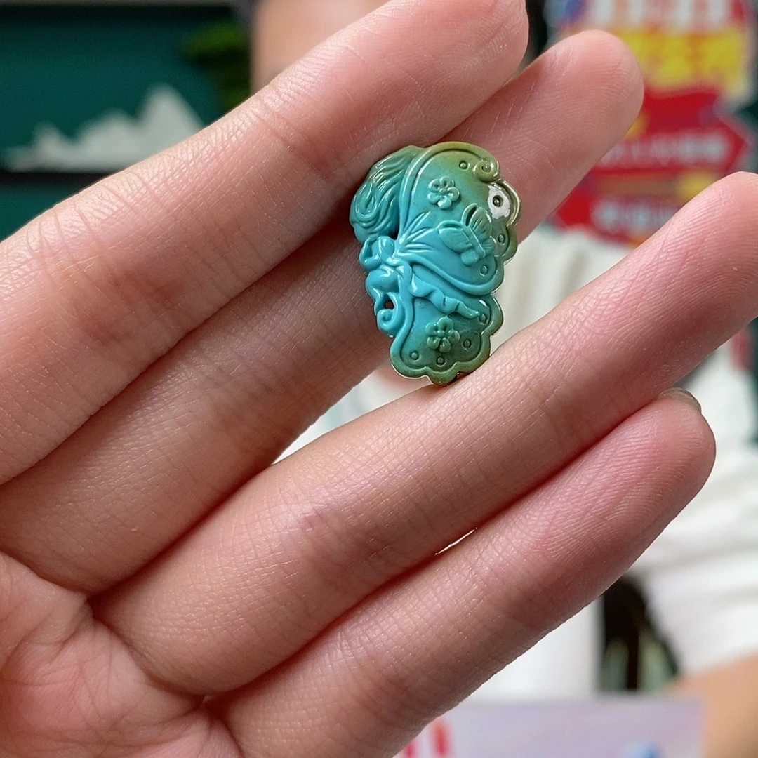 绿松石未镶嵌珠宝奇石