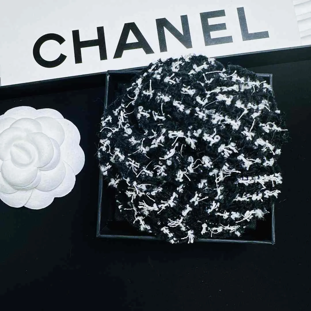 95新 Chanel/香奈儿 柚礼中古/香奈儿黑白山茶花胸花LZ502301