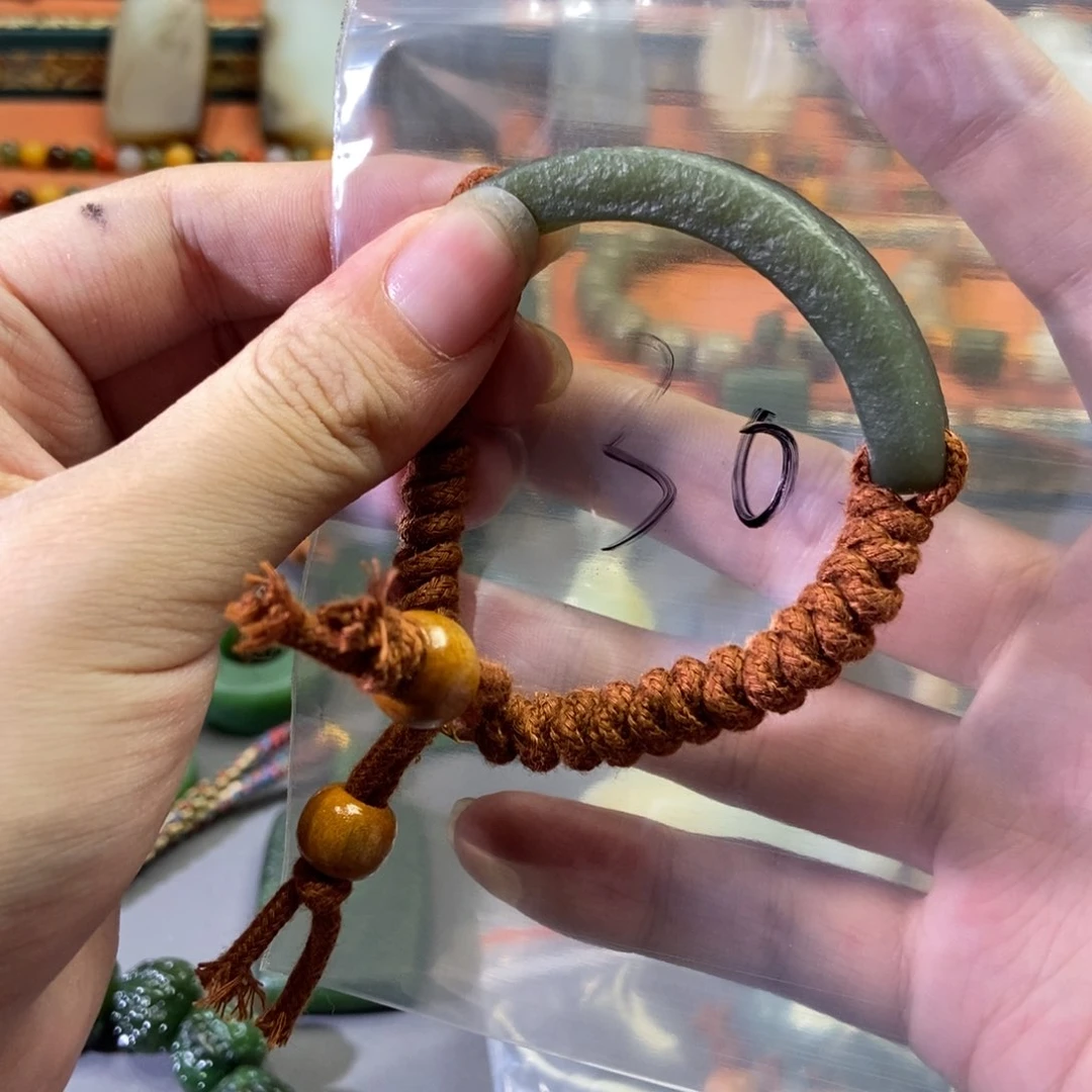 和田玉颈饰未镶嵌?****?