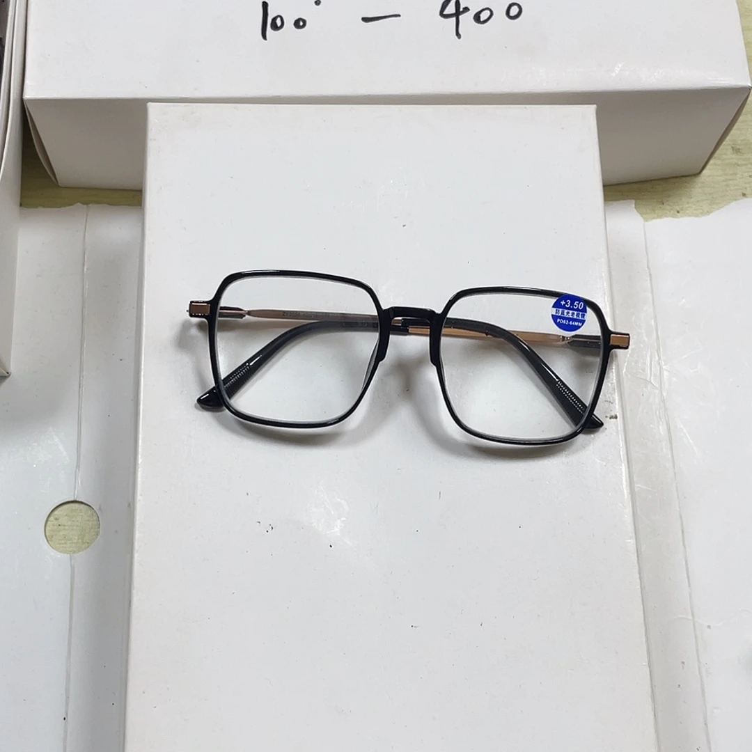 300度黑色大框。