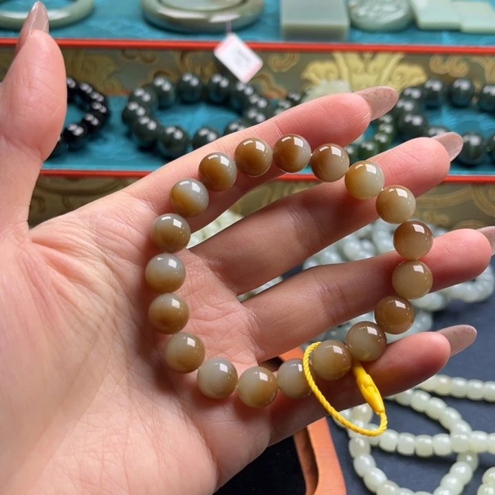 和田玉（糖玉）未镶嵌手链