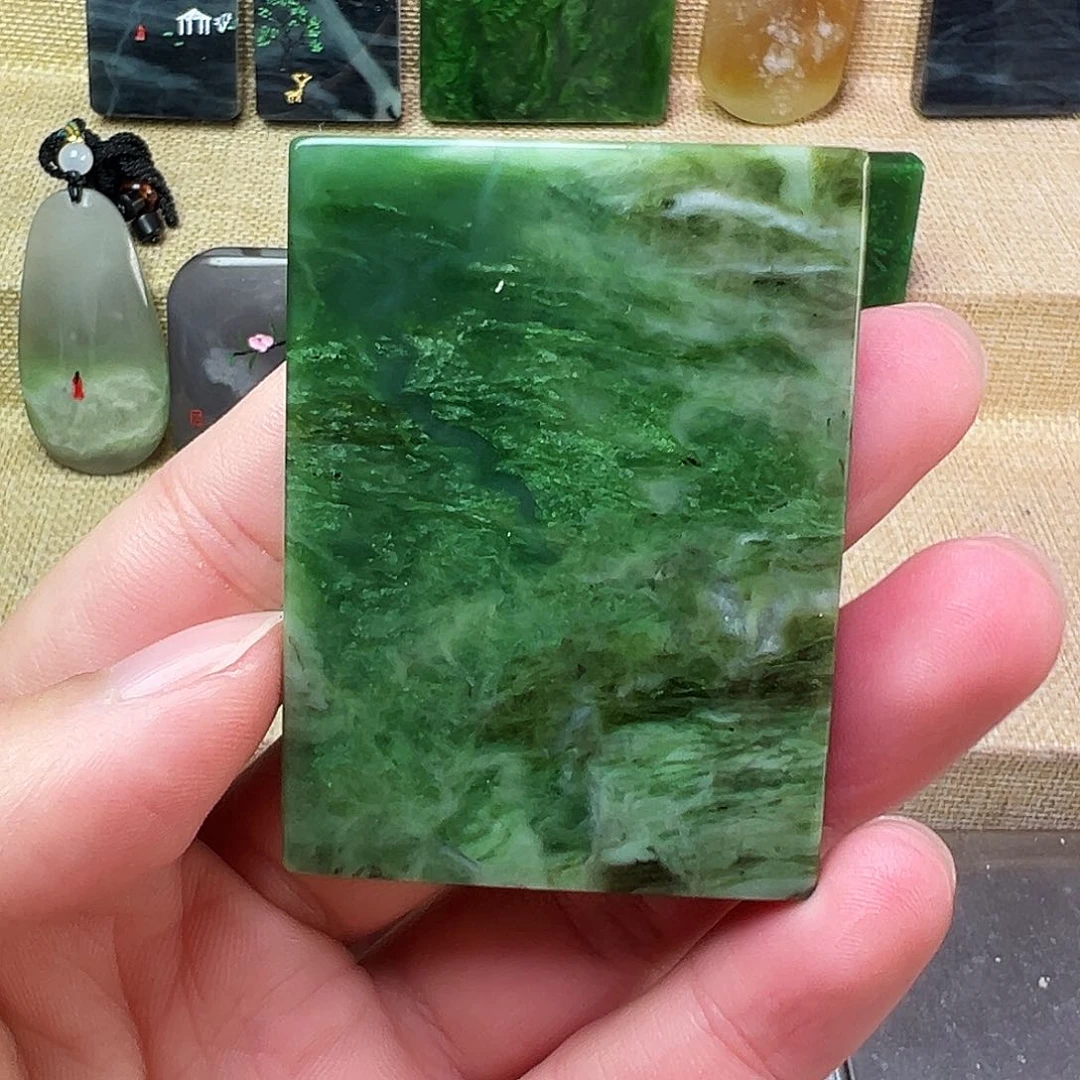 和田玉（碧玉）颈饰未镶嵌