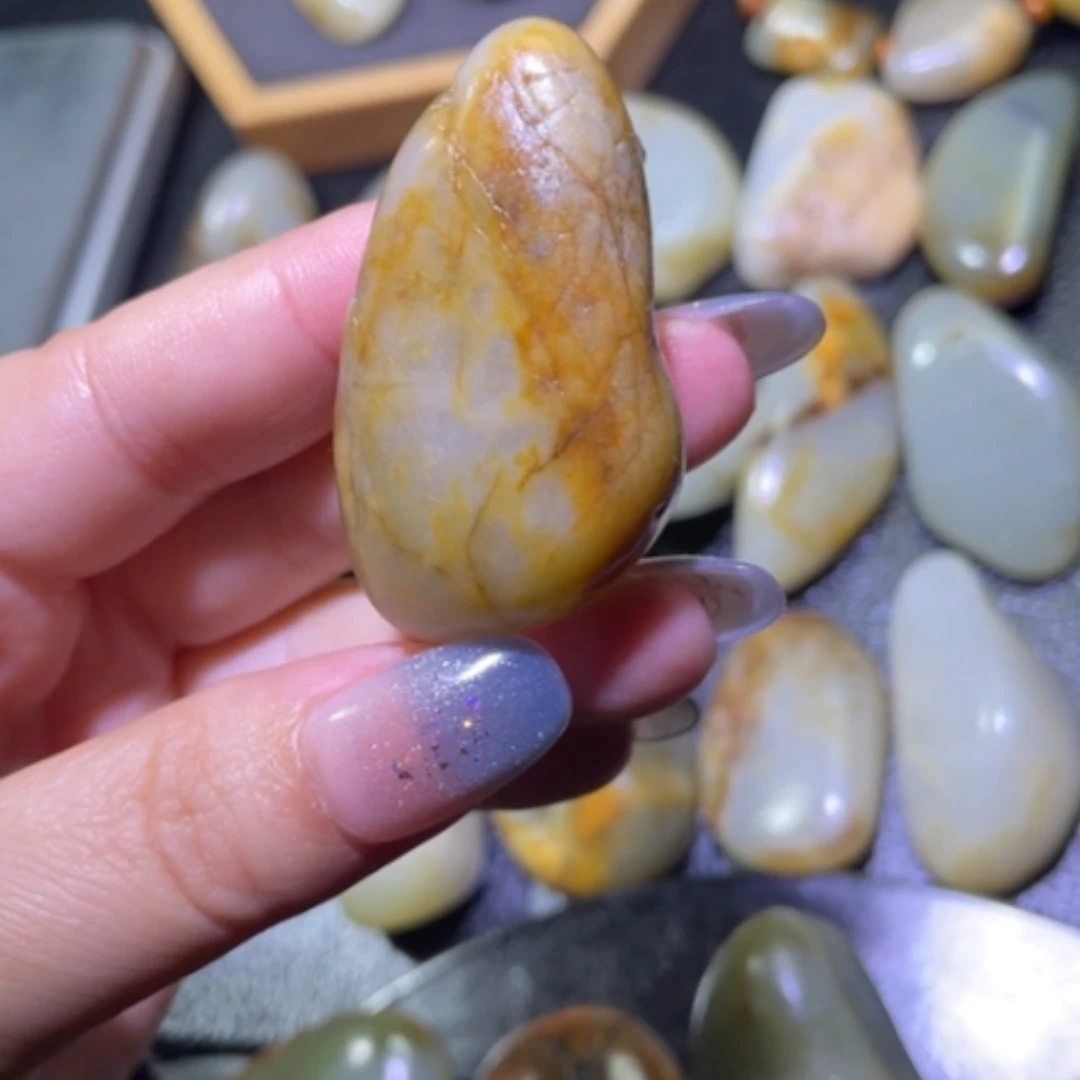 【闪购商品】颈饰未镶嵌和田玉
