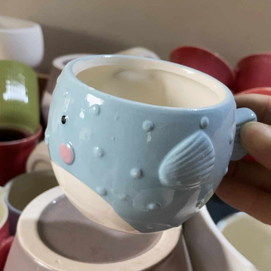 杯子陶盆有孔 瑕疵介意勿拍