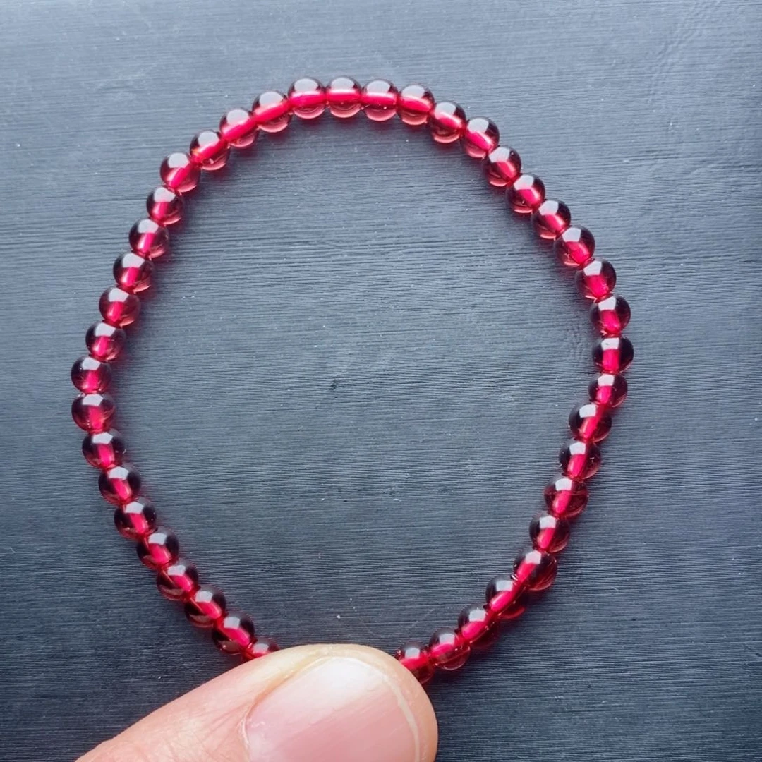 未镶嵌石榴石手链粉色