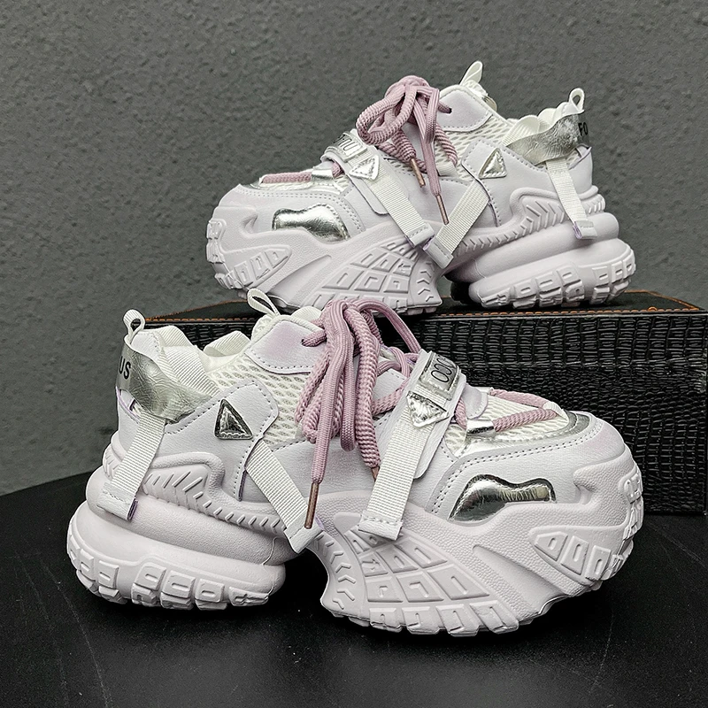 榴莲轮胎底老爹鞋女鞋2025新款春秋网红爆款踩屎感软底休闲运动鞋