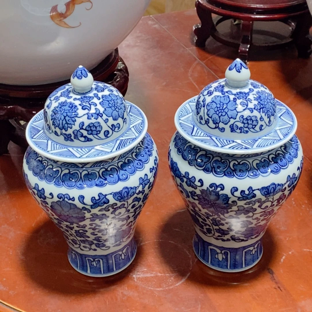 瓶梧**中景德镇陶瓷大学校长