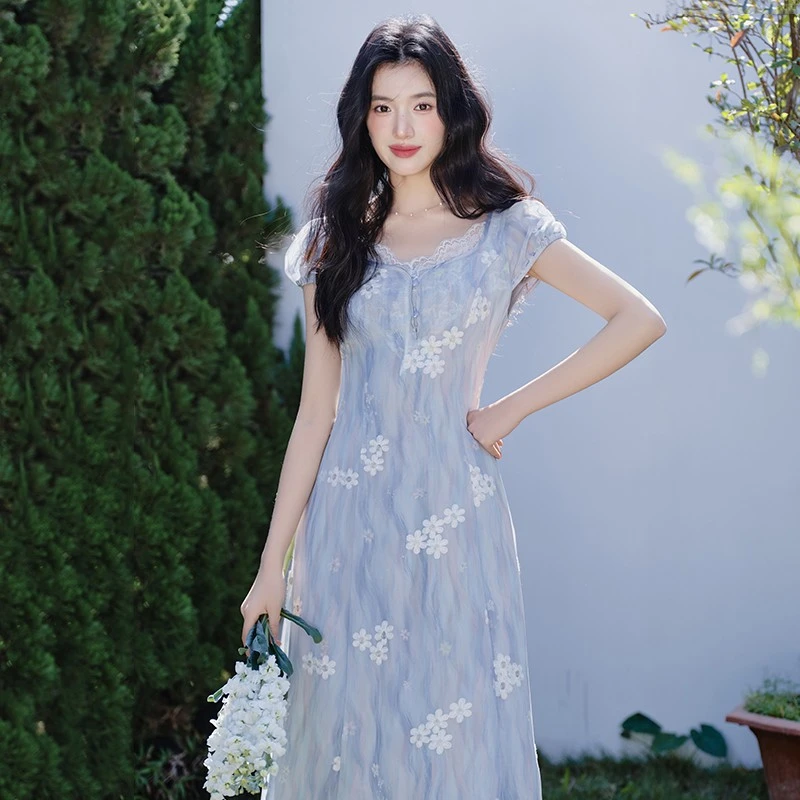 超温柔绝美法式气质蓝色收腰显瘦长裙蕾丝方领小花刺绣系带连衣裙
