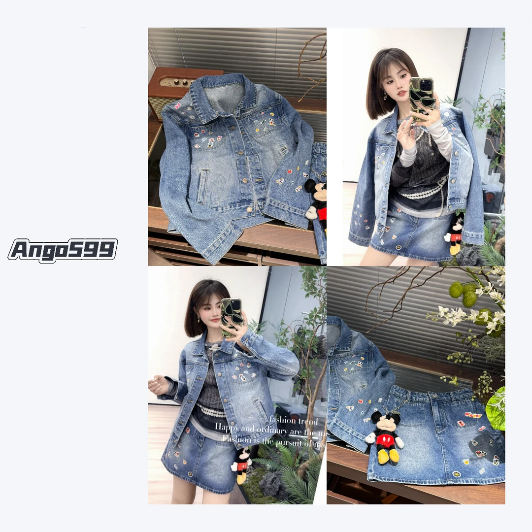 丹宁牛仔* 早秋新款卡通贴画立体玩偶牛仔外套+半裙套装