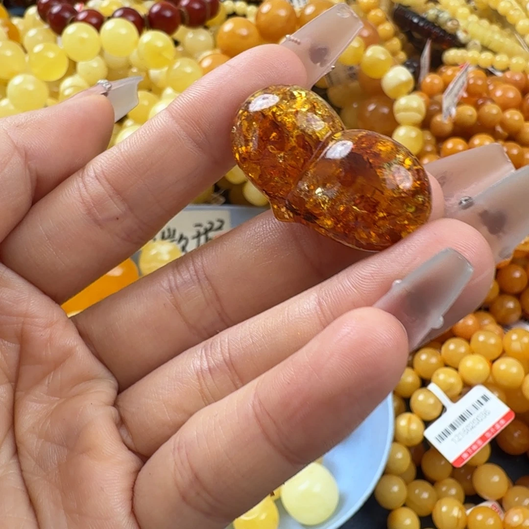 琥珀未镶嵌珠宝奇石