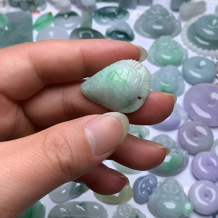 翡翠未镶嵌颈饰天然翡翠