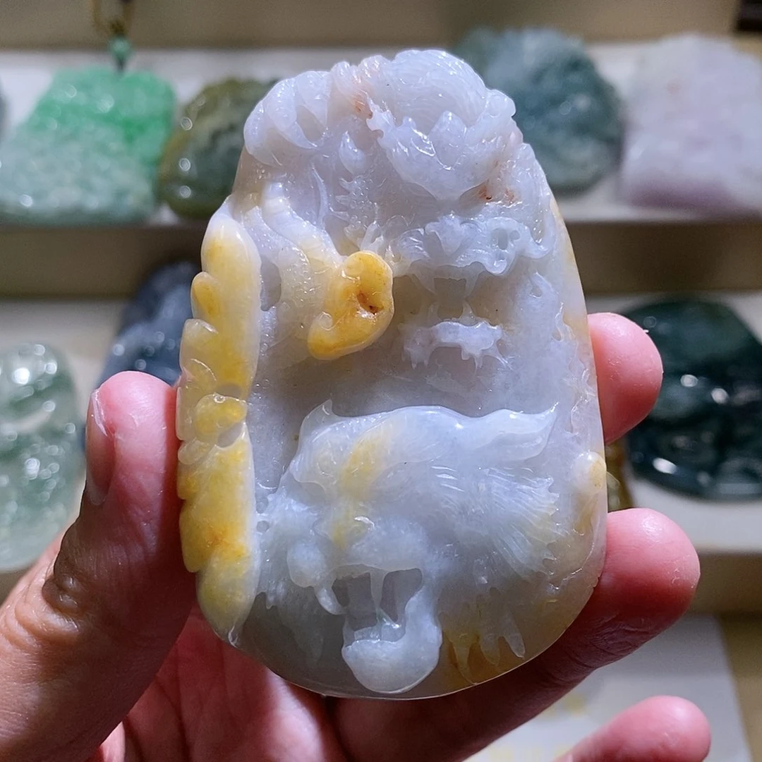 【闪购商品】翡翠颈饰未镶嵌龙虎